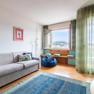  Appartamento Centralissimo Con Vista Colline